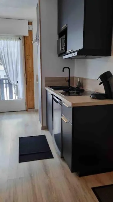 Le Brevent Studio De Charme Au Pied Des Pistes Apartment Chamonix