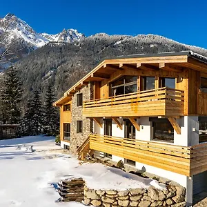  Alpstuga Josephine, Les Bois